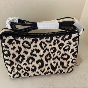 The Casual Crossbody Sandy Cat